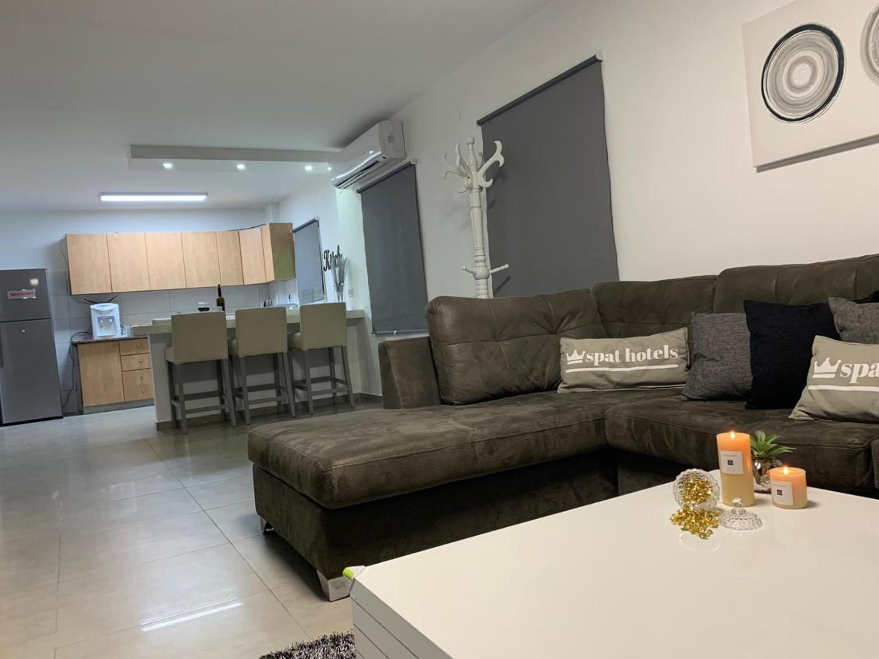 Spat Apartments Bat Yam Bagian luar foto