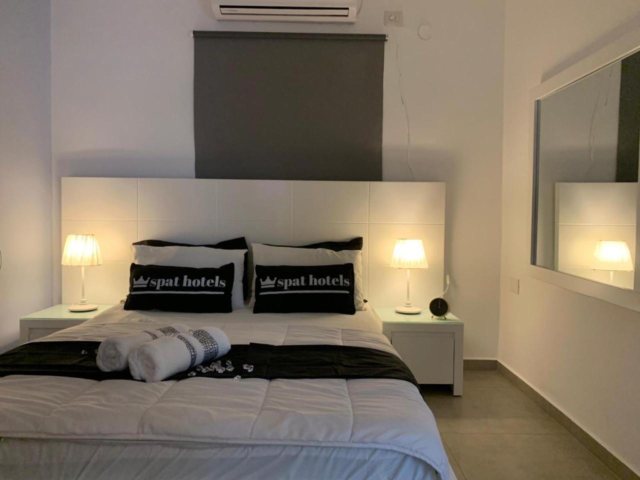 Spat Apartments Bat Yam Bagian luar foto
