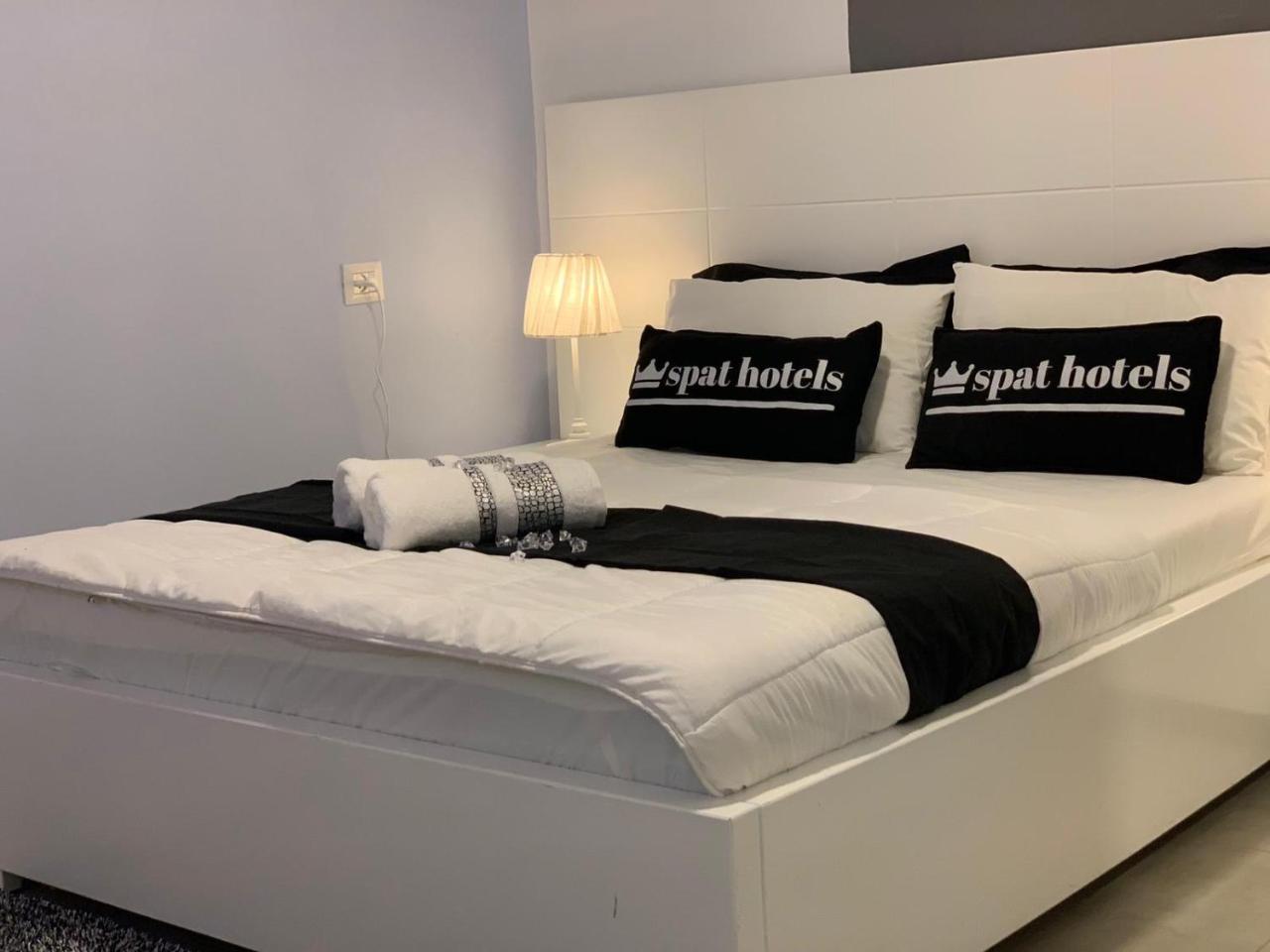Spat Apartments Bat Yam Bagian luar foto