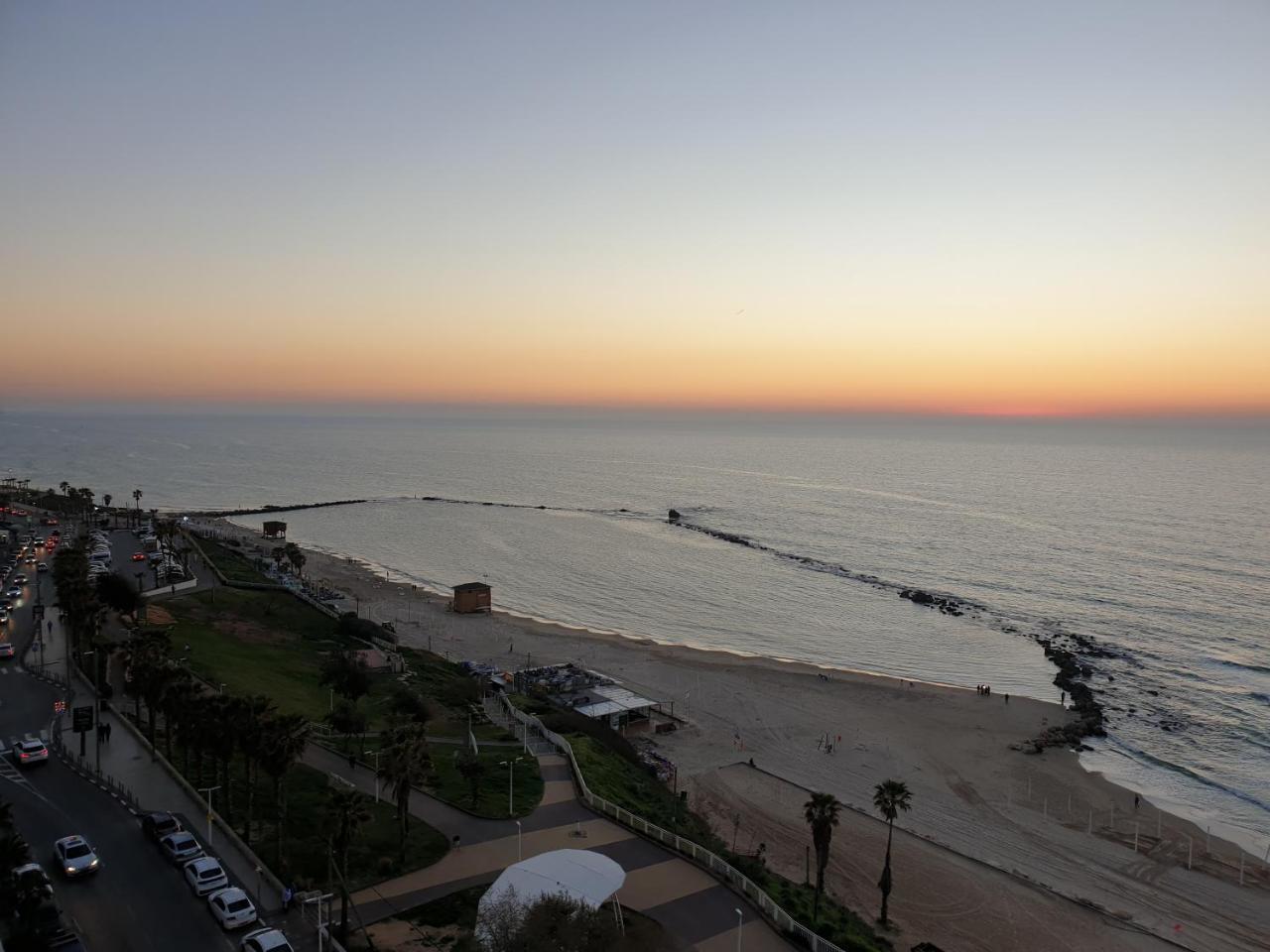 Spat Apartments Bat Yam Bagian luar foto